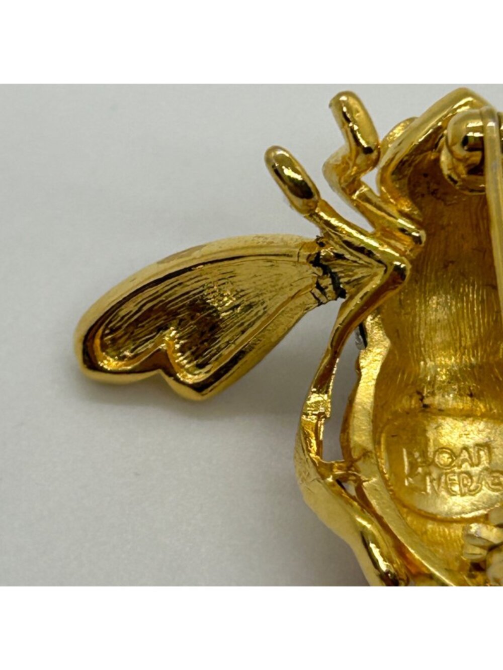 Joan Rivers Patriotic Bee Brooch Stats and Stripes Red White Blue Enamel America - Picture 7 of 12